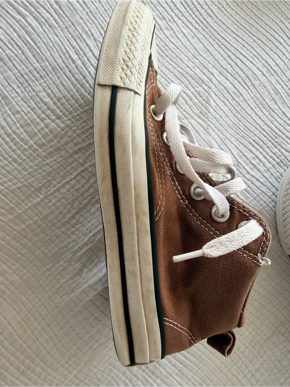 Converse Chuck Taylor All Star High Top Kids Youth 4 Brown Canvas Sneakers